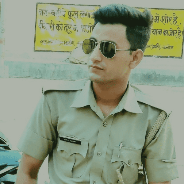 Aryan Sehrawat - UP Police - uniformer