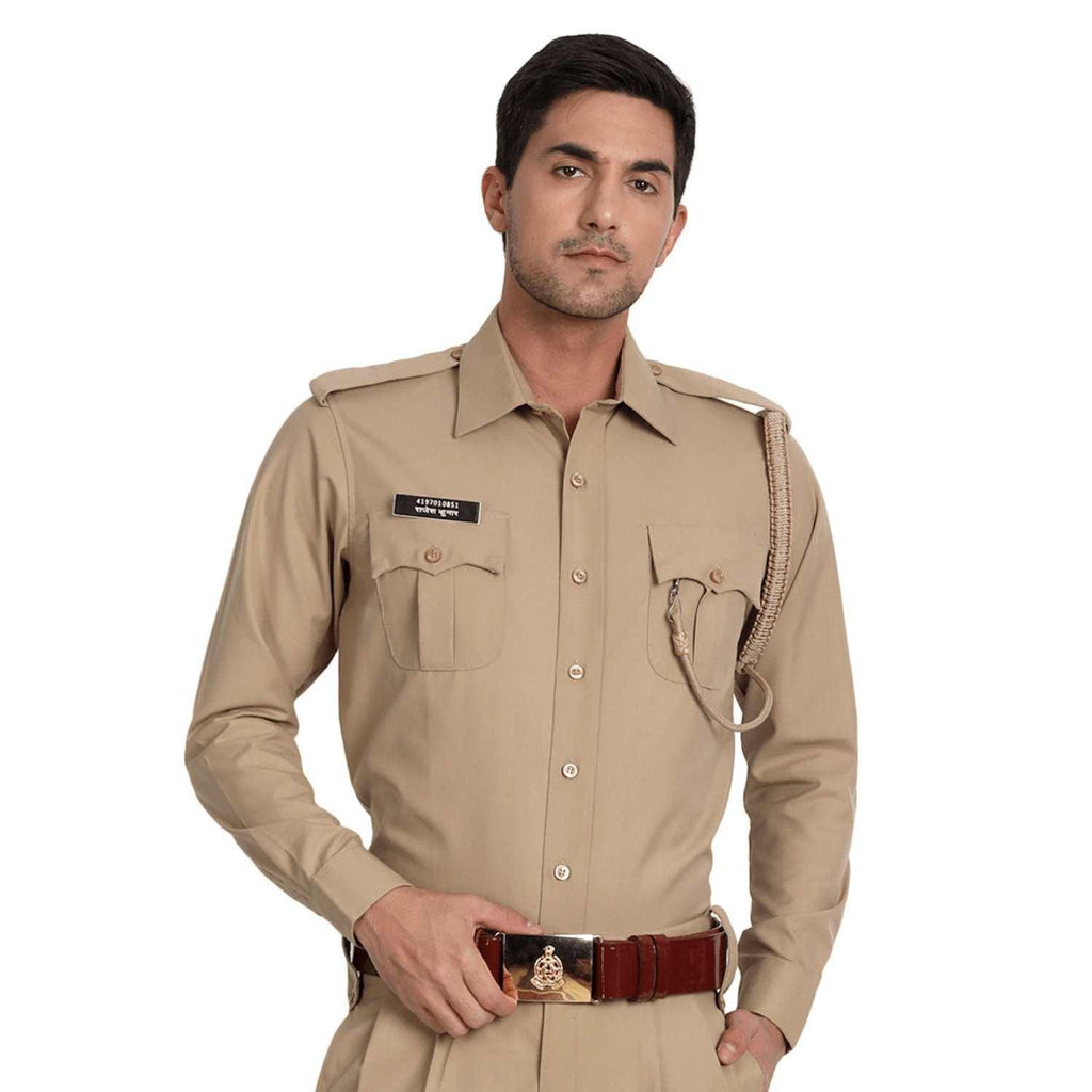Why is the shirt colour darker? I am from Andhra and have never seen any  policeman wearing like this here. : r/india